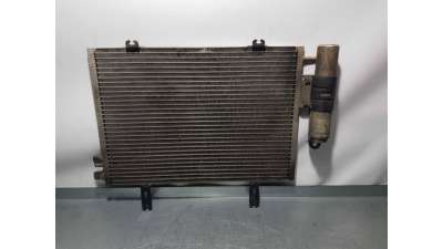 CONDENSADOR / RADIADOR AIRE ACONDICIONADO RENAULT KANGOO 1.9 D (64 CV) DE 2001 - D.4478811 / 7700301253