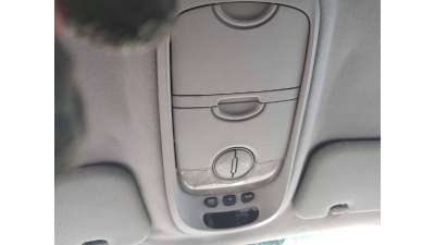 LUZ INTERIOR KIA SORENTO 2.5 CRDi (140 CV) DE 2005 - D.4480557