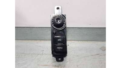 MANDO RADIO PEUGEOT 208 1.2 16V VTi (82 CV) DE 2019 - D.4484377 / 98097243XU01
