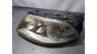 FARO IZQUIERDO VOLKSWAGEN PASSAT BERLINA 1.9 TDI (131 CV) DE 2002 - D.4485705