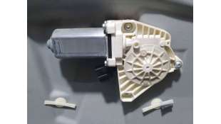 ELEVALUNAS DELANTERO IZQUIERDO MERCEDES CLASE B 2.0 CDI (109 CV) DE 2010 - D.4499436 / A1697202979 2