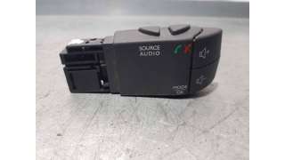 MANDO RADIO RENAULT CLIO IV 1.5 dCi D FAP (90 CV) DE 2016 - D.4499942 / 255522448R