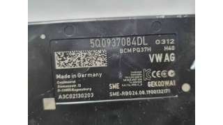 MODULO ELECTRONICO VOLKSWAGEN GOLF VII LIM. el (136 CV) DE 2020 - D.4503854 / 5Q0937084DL