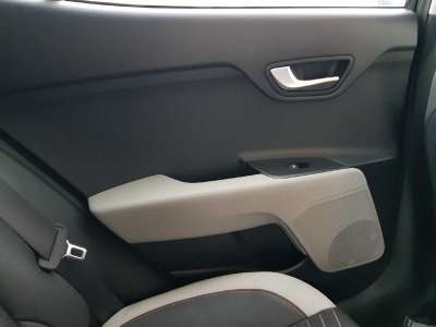 ELEVALUNAS TRASERO IZQUIERDO KIA STONIC 1.0 TGDI (120 CV) DE 2020 - D.4505799