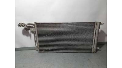 CONDENSADOR / RADIADOR AIRE ACONDICIONADO VOLKSWAGEN POLO 1.2 TDI (75 CV) DE 2010 - D.4510667 / 6R0820411D