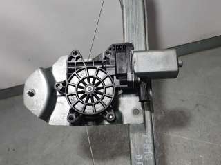 ELEVALUNAS DELANTERO DERECHO RENAULT CLIO IV 0.9 (90 CV) DE 2016 - D.4514940 / 807205569R