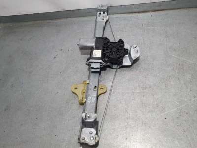 ELEVALUNAS DELANTERO IZQUIERDO RENAULT CLIO IV 0.9 (90 CV) DE 2016 - D.4514941 / 807018534R