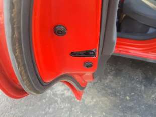 CERRADURA PUERTA TRASERA IZQUIERDA  VOLKSWAGEN POLO 1.4 16V (75 CV) DE 2004 - D.4515985