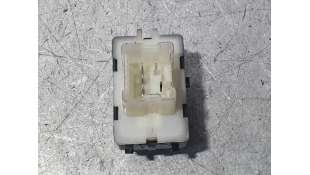 MANDO ELEVALUNAS DELANTERO DERECHO DACIA SANDERO 1.5 BLUE dCi D FAP (95 CV) DE 2020 - D.4516096 / 254214937R 2