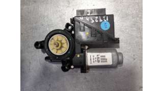 MOTOR ELEVALUNAS DELANTERO DERECHO KIA CEED 1.4 (99 CV) DE 2014 - D.4517009