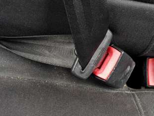 CINTURON SEGURIDAD TRASERO CENTRAL AUDI A4 BERLINA 2.0 TDI (140 CV) DE 2005 - D.4519141 2