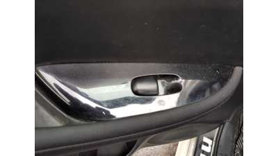 MANDO ELEVALUNAS TRASERO IZQUIERDO NISSAN LEAF el (150 CV) DE 2018 - D.4521848
