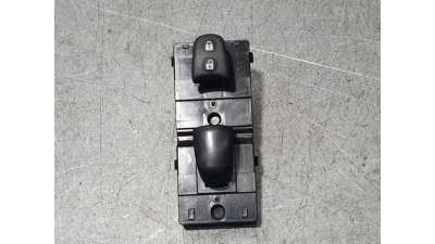 MANDO ELEVALUNAS DELANTERO DERECHO NISSAN QASHQAI 1.5 Turbodiesel (110 CV) DE 2014 - D.4522350