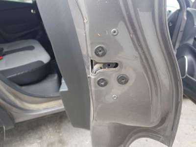 CERRADURA PUERTA TRASERA DERECHA  RENAULT CAPTUR 1.5 dCi D FAP Energy (90 CV) DE 2015 - D.4523891