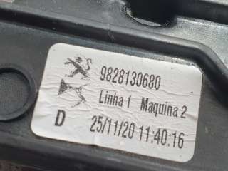 ELEVALUNAS DELANTERO DERECHO PEUGEOT 2008 1.5 Blue-HDI FAP (131 CV) DE 2020 - D.4527988 / 9828130680