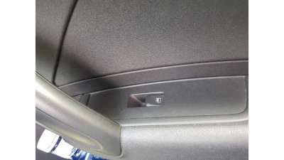 MANDO ELEVALUNAS DELANTERO DERECHO AUDI A1 SPORTBACK 1.6 TDI (105 CV) DE 2013 - D.4528279