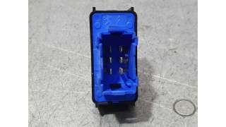 MANDO ELEVALUNAS TRASERO DERECHO CITROEN C-ELYSÉE 1.5 Blue-HDI FAP (102 CV) DE 2020 - D.4528490 / 96766662ZD