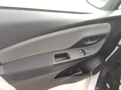 ELEVALUNAS DELANTERO IZQUIERDO TOYOTA YARIS 1.5 16V (75 CV) DE 2015 - D.4529344