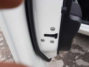 CERRADURA PUERTA DELANTERA IZQUIERDA  NISSAN MICRA V 0.9 C.C. DE 2019 - D.4533193