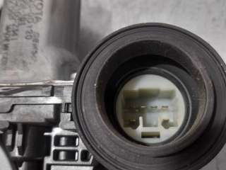 ELEVALUNAS TRASERO DERECHO TOYOTA YARIS 1.5 16V (75 CV) DE 2012 - D.4533364 / 857200D120