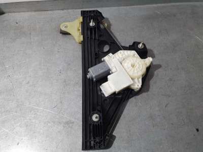 ELEVALUNAS TRASERO IZQUIERDO RENAULT CLIO V 1.5 BLUE dCi D FAP (86 CV) DE 2020 - D.4536522 / 827217837R