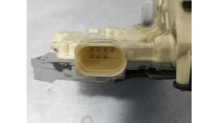 CERRADURA PUERTA TRASERA IZQUIERDA  VOLKSWAGEN PASSAT BERLINA 2.0 TDI (140 CV) DE 2008 - D.4538223 / 3C4839015A