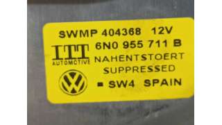 MOTOR LIMPIA TRASERO VOLKSWAGEN POLO BERLINA 1.0 (50 CV) DE 1997 - D.4543126 / 6N0955711B