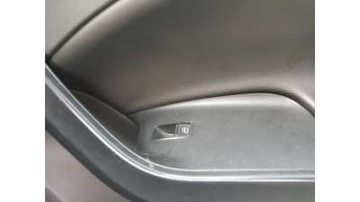 MANDO ELEVALUNAS DELANTERO DERECHO SEAT IBIZA SC 1.6 TDI (90 CV) DE 2009 - D.4553809