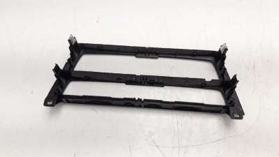 MOLDURA BMW SERIE 1 LIM.  - M.1186157 / 17313810