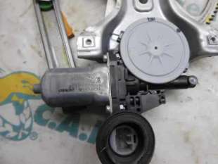 ELEVALUNAS DELANTERO DERECHO TOYOTA AURIS 2.0 D-4D (126 CV) DE 2006 - D.2857747 / 973582100 2