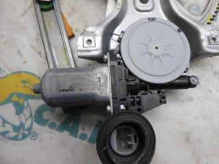 ELEVALUNAS DELANTERO DERECHO TOYOTA AURIS 2.0 D-4D (126 CV) DE 2006 - D.2857747 / 973582100