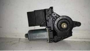 MOTOR ELEVALUNAS TRASERO IZQUIERDO VOLKSWAGEN PASSAT BERLINA 1.9 TDI (131 CV) DE 2001 - D.3252735 2