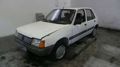 PEUGEOT 205 BERLINA 1.1 Mito 1984 5p - 18452