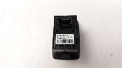 MANDO ELEVALUNAS TRASERO IZQUIERDO BMW SERIE 1 LIM.  - M.1183897 / 61319208106