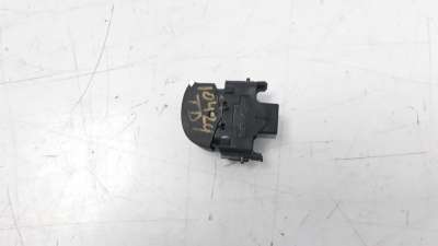 MANDO ELEVALUNAS TRASERO DERECHO FORD KUGA  - M.1060102 / 1850432