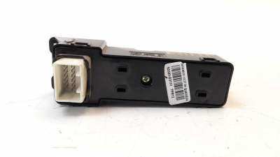 MANDO ELEVALUNAS TRASERO DERECHO HYUNDAI TUCSON  - M.1049224 / 93580D3131