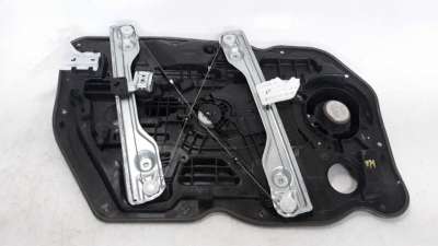 ELEVALUNAS DELANTERO DERECHO KIA CEED  - M.1013771 / 82481A2000