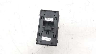 MANDO ELEVALUNAS DELANTERO DERECHO ALFA ROMEO GIULIA  - M.1182562 / 156149411