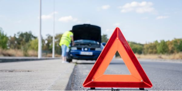 Los 4 motivos principales por los que te puedes quedar tirado con el coche en verano