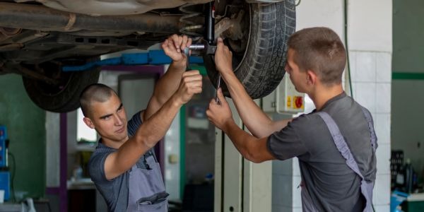 ¿Cómo afecta a la conducción que los amortiguadores estén en mal estado?